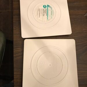 2 Preowned Wilton 8" Square Separator Plates